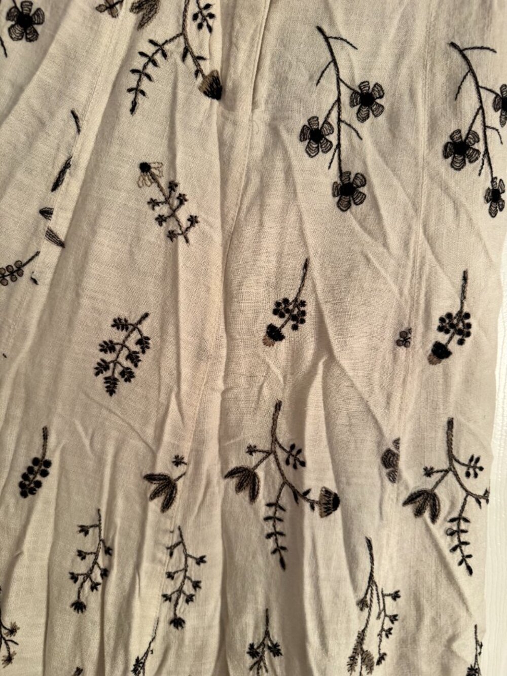 Zara White Embroidered Floral Maxi Skirt - Picture 5 of 5